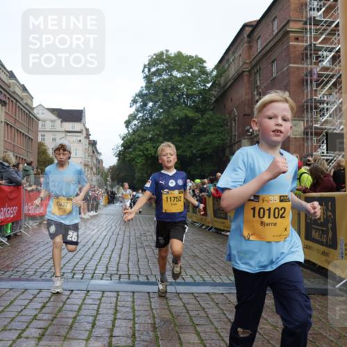 13.09.2026 - Kiel Lauf Yannick Fuchs http://msf.ph/oto/10279034 13.09.2026 08:52:01 Ziel 2020, 3392, 3538, 3557, 5810, 6205, 6372, 7171, 8543, 8700, 10826, 11608, 444, 1210, 1243, 1572, 3779, 3901, 5130, 5169, 5439, 5580, 5793, 5906, 5976, 6532, 6699, 7521, 8206, 8538, 8543, 8657, 8700, 9379, 9929, 11448, 12102, 12467, 1647, 1809, 2015, 3178, 3871, 6937, 7034, 8477, 8736, 10102, 11752, 444, 909, 3683, 4741, 5211, 5439, 6699, 8657, 8883, 9379, 9929 meine-sportfotos.de