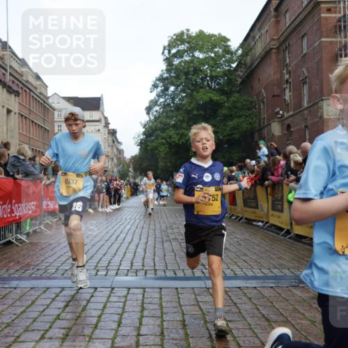 13.09.2026 - Kiel Lauf Yannick Fuchs http://msf.ph/oto/10279039 13.09.2026 08:52:01 Ziel 2020, 3392, 3538, 3557, 5810, 6205, 6372, 7171, 8543, 8700, 10826, 11608, 444, 1210, 1243, 1572, 3779, 3901, 5130, 5169, 5439, 5580, 5793, 5906, 5976, 6532, 6699, 7521, 8206, 8538, 8543, 8657, 8700, 9379, 9929, 11448, 12102, 12467, 1647, 1809, 2015, 3178, 3871, 6937, 7034, 8477, 8736, 10102, 11752, 444, 909, 3683, 4741, 5211, 5439, 6699, 8657, 8883, 9379, 9929 meine-sportfotos.de
