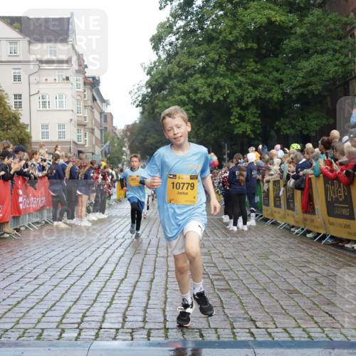 13.09.2026 - Kiel Lauf Yannick Fuchs http://msf.ph/oto/10279291 13.09.2026 08:52:18 Ziel 1647, 1809, 3178, 3871, 6937, 7034, 8477, 9381, 10102, 11752, 1210, 1572, 2015, 2020, 3392, 3538, 3557, 5169, 5580, 5810, 6205, 6372, 7171, 8477, 8543, 8700, 8736, 10826, 11448, 11608, 12102, 2613, 3782, 5075, 6517, 7881, 10396, 10779, 12460, 1210, 3779, 3901, 5130, 5580, 5976, 6532, 7521, 8538, 11448, 12467 meine-sportfotos.de