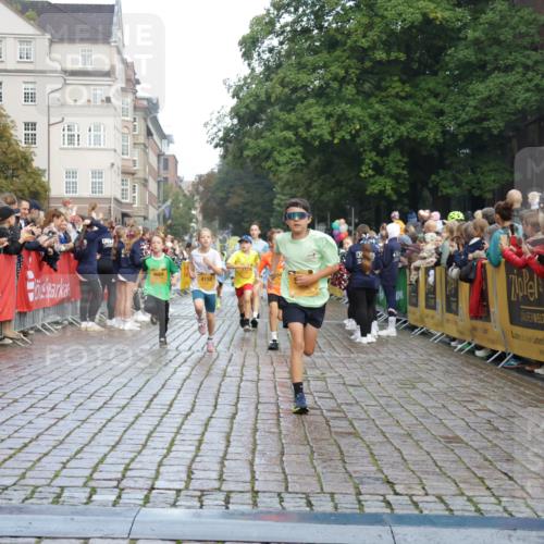 13.09.2026 - Kiel Lauf Yannick Fuchs http://msf.ph/oto/10279388 13.09.2026 08:52:26 Ziel 1647, 1809, 3782, 3871, 5075, 6517, 6937, 7881, 9381, 10102, 10396, 11752, 2015, 2020, 3178, 3392, 3538, 3557, 3871, 5810, 6205, 6372, 7034, 7171, 8477, 8543, 8700, 8736, 10102, 10826, 11608, 1799, 2613, 4158, 4668, 5121, 5334, 7894, 8745, 10414, 10779, 12460, 1210, 1572, 2020, 5169, 5580, 7171, 8543, 8700, 12102 meine-sportfotos.de