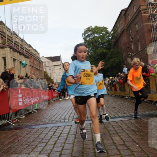 13.09.2026 - Kiel Lauf Yannick Fuchs http://msf.ph/oto/10279496 13.09.2026 08:52:33 Ziel 2613, 3782, 5075, 6517, 7881, 10396, 10779, 12460, 1647, 1809, 2015, 3178, 3392, 3538, 3557, 3871, 5810, 6372, 6937, 7034, 8477, 8736, 9381, 10102, 10826, 11608, 11752, 1799, 2402, 2609, 4158, 4668, 5121, 5147, 5334, 5405, 6210, 6283, 7025, 7423, 7611, 7894, 8745, 10414, 10991, 11248, 12397, 12454, 12488, 2020, 3392, 3538, 3557, 6205, 7171, 8543, 8700 meine-sportfotos.de