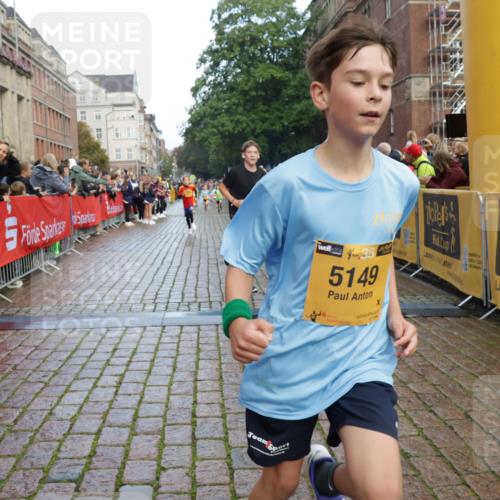 13.09.2026 - Kiel Lauf Yannick Fuchs http://msf.ph/oto/10279597 13.09.2026 08:52:41 Ziel 1799, 2613, 4158, 4668, 5075, 5121, 5334, 7894, 8745, 10396, 10414, 10779, 12460, 1647, 1809, 2015, 3178, 3782, 3871, 5075, 6517, 6937, 7034, 7881, 8477, 8736, 9381, 10102, 10396, 10826, 11752, 237, 1263, 2402, 2609, 5147, 5149, 5373, 5405, 6210, 6283, 7025, 7423, 7611, 10024, 10627, 10991, 11248, 11706, 12397, 12454, 12488, 2015, 3392, 3538, 3557, 5810, 6372, 8477, 8736, 10826, 11608 meine-sportfotos.de