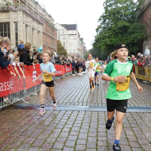 13.09.2026 - Kiel Lauf Yannick Fuchs http://msf.ph/oto/10279676 13.09.2026 08:52:47 Ziel 1799, 2402, 2609, 2613, 4158, 4668, 5121, 5334, 5405, 6210, 6283, 7025, 7423, 7611, 7894, 8745, 10414, 10991, 11248, 12397, 12454, 1647, 1809, 2613, 3782, 3871, 5075, 6517, 6937, 7881, 9381, 10102, 10396, 10779, 11752, 12460, 237, 1263, 4756, 5147, 5149, 5373, 6579, 7085, 8018, 8510, 10024, 10627, 11706, 12488, 2015, 3178, 7034, 8477, 8736, 10826 meine-sportfotos.de
