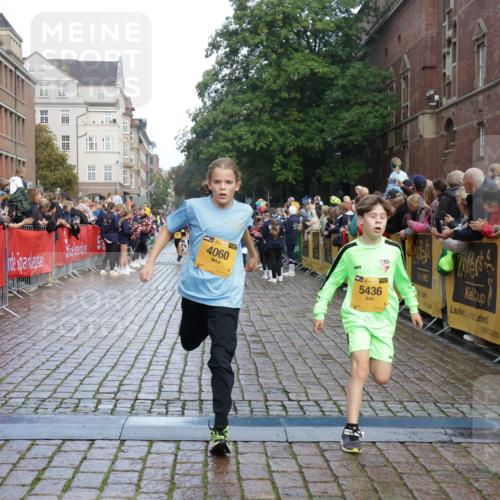 13.09.2026 - Kiel Lauf Yannick Fuchs http://msf.ph/oto/10279791 13.09.2026 08:52:56 Ziel 237, 1263, 2402, 2609, 5147, 5149, 5373, 5405, 6210, 6283, 7025, 7423, 7611, 10024, 10414, 10627, 10991, 11248, 11706, 12397, 12454, 12488, 1647, 1799, 1809, 2613, 3782, 4158, 4668, 5075, 5121, 5334, 6517, 7881, 7894, 8745, 9381, 10396, 10414, 10779, 12460, 2985, 3316, 4060, 4756, 5342, 5436, 6103, 6579, 7085, 8018, 8510, 8601, 8819, 10390, 1647, 1809, 3871, 6517, 6937, 9381, 10102, 11752 meine-sportfotos.de