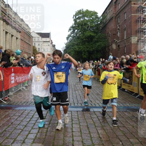 13.09.2026 - Kiel Lauf Yannick Fuchs http://msf.ph/oto/10279982 13.09.2026 08:53:09 Ziel 4060, 4756, 5342, 5373, 5436, 6579, 7085, 8018, 8510, 8601, 10390, 237, 1263, 1799, 2402, 2609, 2613, 4158, 4668, 5121, 5147, 5149, 5334, 5373, 5405, 6210, 6283, 7025, 7423, 7611, 7894, 8745, 10024, 10414, 10627, 10779, 10991, 11248, 11706, 12397, 12454, 12460, 12488, 347, 1919, 2570, 2614, 2743, 2985, 3210, 3316, 3328, 3419, 4291, 5284, 5344, 6103, 6846, 6894, 6979, 7170, 7635, 7875, 8095, 8541, 8819, 8947, 9410, 10122, 11455, 12168, 2613, 3782, 5075, 7881 meine-sportfotos.de