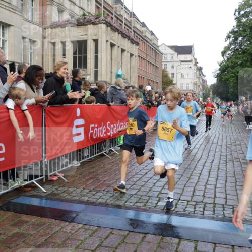 13.09.2026 - Kiel Lauf Yannick Fuchs http://msf.ph/oto/10280055 13.09.2026 08:53:14 Ziel 1919, 2985, 3316, 3419, 4060, 4756, 5342, 5436, 6103, 7170, 8018, 8510, 8541, 8601, 8819, 10390, 237, 1263, 1799, 2402, 2609, 4158, 4668, 5121, 5147, 5149, 5334, 5373, 5405, 6210, 6283, 6579, 7025, 7085, 7423, 7611, 7894, 8018, 8510, 8745, 10024, 10414, 10627, 10991, 11248, 11706, 12397, 12454, 12488, 347, 1159, 2016, 2570, 2614, 2743, 3210, 3328, 4291, 5177, 5284, 5344, 5455, 6846, 6894, 6979, 7240, 7635, 7875, 8095, 8857, 8947, 9410, 10122, 11455, 12168, 2613 meine-sportfotos.de