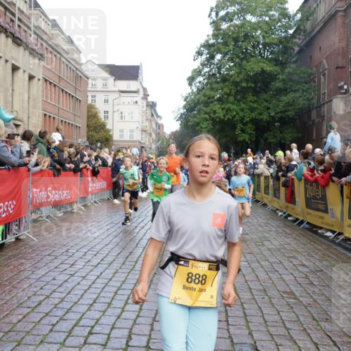 13.09.2026 - Kiel Lauf Yannick Fuchs http://msf.ph/oto/10280172 13.09.2026 08:53:22 Ziel 347, 1919, 2570, 2614, 2743, 2985, 3316, 3328, 3419, 4060, 4291, 5284, 5344, 5436, 6103, 6846, 6894, 6979, 7170, 7875, 8095, 8541, 8819, 8947, 9410, 11455, 12168, 237, 1263, 2402, 2609, 4060, 4756, 5147, 5149, 5342, 5373, 5405, 5436, 6210, 6283, 6579, 7025, 7085, 7423, 7611, 8018, 8510, 8601, 10024, 10390, 10627, 10991, 11248, 11706, 12397, 12454, 12488, 888, 1149, 1159, 2016, 3210, 5120, 5177, 5455, 6004, 7240, 7635, 8024, 8525, 8671, 8857, 8968, 9816, 10122, 10997, 5405 meine-sportfotos.de