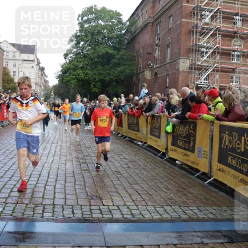 13.09.2026 - Kiel Lauf Yannick Fuchs http://msf.ph/oto/10280235 13.09.2026 08:53:27 Ziel 347, 1159, 1919, 2570, 2614, 2743, 3210, 3328, 3419, 4291, 5177, 5284, 5344, 6846, 6894, 6979, 7170, 7240, 7635, 7875, 8095, 8541, 8857, 8947, 9410, 10122, 11185, 11455, 12168, 237, 1263, 2985, 3316, 4060, 4756, 5147, 5149, 5342, 5373, 5436, 6103, 6579, 7085, 7611, 8018, 8510, 8541, 8601, 8819, 10024, 10390, 10627, 10991, 11706, 12488, 888, 1149, 1332, 2016, 2447, 3234, 5120, 5455, 6004, 6702, 8024, 8525, 8671, 8968, 9816, 10997, 5147, 5405, 6210, 10024, 12488 meine-sportfotos.de