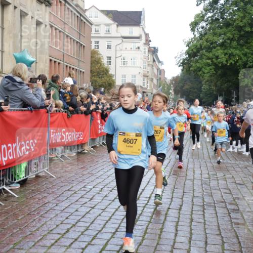 13.09.2026 - Kiel Lauf Yannick Fuchs http://msf.ph/oto/10280322 13.09.2026 08:53:33 Ziel 347, 888, 1159, 2016, 2570, 2614, 3210, 3328, 4291, 5177, 5344, 5455, 6004, 6846, 6894, 6979, 7240, 7635, 8525, 8857, 8947, 9410, 10122, 11185, 11455, 11830, 1263, 1919, 2743, 2985, 3316, 3419, 4060, 4291, 4756, 5284, 5342, 5373, 5436, 6103, 6579, 7085, 7170, 7875, 8018, 8095, 8510, 8541, 8601, 8819, 10390, 12168, 258, 262, 1149, 1332, 2447, 3234, 4607, 4791, 5120, 6267, 6628, 6702, 8024, 8671, 8968, 9816, 10997, 5147, 6210, 10024, 12488 meine-sportfotos.de