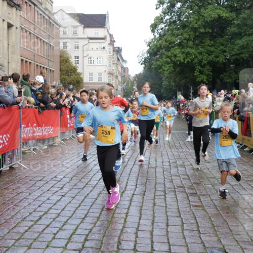 13.09.2026 - Kiel Lauf Yannick Fuchs http://msf.ph/oto/10280355 13.09.2026 08:53:35 Ziel 888, 1149, 1159, 2016, 2614, 3210, 3328, 5177, 5344, 5455, 6004, 6846, 6894, 6979, 7240, 7635, 8024, 8525, 8857, 8968, 9410, 9816, 10122, 11185, 11455, 11593, 11830, 347, 1919, 2570, 2743, 2985, 3316, 3419, 4060, 4291, 4756, 5284, 5342, 5344, 5436, 6103, 6579, 6846, 7085, 7170, 7875, 8018, 8095, 8510, 8541, 8601, 8819, 8947, 9410, 10390, 11455, 12168, 193, 258, 262, 1332, 1529, 2141, 2447, 3234, 4607, 4791, 5120, 5432, 6267, 6628, 6702, 8671, 10997, 5147, 10024, 12488 meine-sportfotos.de