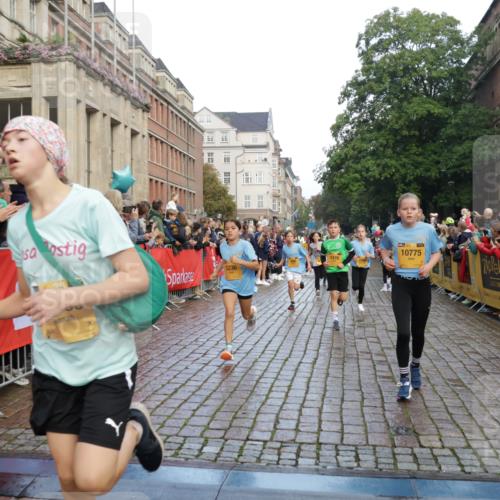 13.09.2026 - Kiel Lauf Yannick Fuchs http://msf.ph/oto/10280536 13.09.2026 08:53:50 Ziel 193, 258, 262, 1149, 1332, 1529, 2141, 2447, 3234, 4607, 4791, 5120, 5432, 6267, 6628, 6702, 6733, 7815, 8006, 8024, 8332, 8671, 8968, 9266, 10997, 11170, 12511, 12548, 12711, 12828, 347, 888, 1149, 1159, 1919, 2016, 2570, 2614, 2743, 2985, 3210, 3316, 3328, 3419, 4291, 5177, 5284, 5344, 5455, 6004, 6103, 6846, 6894, 6979, 7170, 7240, 7635, 7875, 8024, 8095, 8525, 8541, 8819, 8857, 8947, 8968, 9410, 9816, 10122, 11185, 11455, 11593, 11830, 12168, 120, 488, 1823, 5342, 8601 meine-sportfotos.de