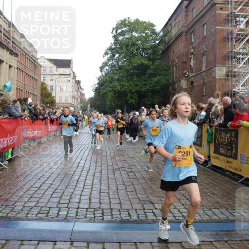 13.09.2026 - Kiel Lauf Yannick Fuchs http://msf.ph/oto/10280592 13.09.2026 08:53:57 Ziel 120, 193, 258, 262, 1244, 1529, 1823, 2122, 2141, 2324, 3234, 4607, 4791, 4956, 5432, 5586, 6267, 6628, 6733, 7341, 7815, 8006, 8332, 9266, 10726, 12663, 12711, 12829, 347, 888, 1149, 1159, 1332, 2016, 2447, 2570, 2614, 3210, 3234, 3328, 4291, 5120, 5177, 5284, 5344, 5455, 6004, 6702, 6846, 6894, 6979, 7240, 7635, 8024, 8525, 8671, 8857, 8947, 8968, 9410, 9816, 10122, 10997, 11170, 11185, 11455, 11593, 11830, 12168, 12511, 12548, 12828, 488, 1463, 2610, 4059, 7875 meine-sportfotos.de