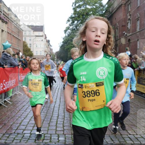 13.09.2026 - Kiel Lauf Yannick Fuchs http://msf.ph/oto/10280725 13.09.2026 08:54:09 Ziel 488, 1244, 1540, 2324, 2489, 4059, 4618, 4717, 4956, 5236, 5586, 5993, 6134, 7470, 9291, 9850, 9880, 10775, 10868, 12111, 12112, 12663, 12829, 120, 193, 258, 262, 888, 1149, 1332, 1529, 1823, 2122, 2141, 2324, 2447, 3234, 4607, 4791, 5120, 5432, 5455, 6004, 6267, 6628, 6702, 6733, 7341, 7815, 8006, 8024, 8332, 8525, 8671, 8968, 9266, 9816, 10726, 10997, 11170, 11593, 11830, 12511, 12548, 12663, 12711, 12828, 241, 1218, 1463, 2610, 2742, 3211, 3896, 3936, 4494 meine-sportfotos.de