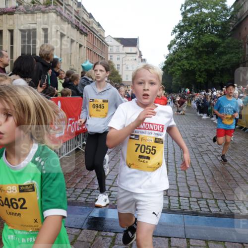 13.09.2026 - Kiel Lauf Yannick Fuchs http://msf.ph/oto/10280741 13.09.2026 08:54:10 Ziel 488, 1244, 1463, 1540, 2489, 4059, 4618, 4717, 4956, 5236, 5586, 5993, 6134, 7470, 9291, 9850, 9880, 10775, 10868, 11672, 12111, 12112, 12829, 120, 193, 258, 262, 888, 1149, 1332, 1529, 1823, 2122, 2141, 2324, 2447, 3234, 4607, 4791, 4956, 5120, 5432, 5586, 6004, 6267, 6628, 6702, 6733, 7341, 7815, 8006, 8024, 8332, 8525, 8671, 8968, 9266, 9816, 10726, 10997, 11170, 11593, 12511, 12548, 12663, 12711, 12828, 241, 1218, 2610, 2742, 3211, 3896, 3936, 4494 meine-sportfotos.de