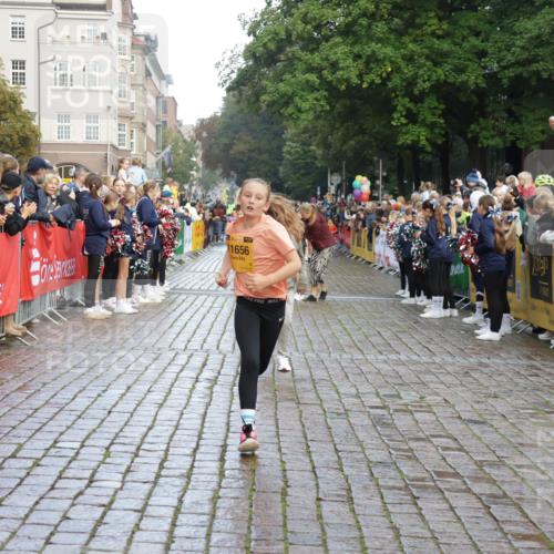 13.09.2026 - Kiel Lauf Yannick Fuchs http://msf.ph/oto/10280762 13.09.2026 08:54:13 Ziel 488, 1463, 1540, 2489, 2610, 4059, 4618, 4717, 5236, 5993, 6134, 7470, 9291, 9447, 9850, 9880, 10775, 10868, 10920, 11468, 11672, 11840, 12111, 12112, 120, 193, 258, 262, 888, 1149, 1244, 1332, 1529, 1823, 2122, 2141, 2324, 2447, 3234, 4607, 4791, 4956, 5120, 5432, 5586, 6267, 6628, 6702, 6733, 7341, 7815, 8006, 8024, 8332, 8671, 8968, 9266, 9816, 9880, 10726, 10997, 11170, 11593, 12511, 12548, 12663, 12711, 12828, 12829, 241, 1218, 2742, 3211, 3896, 3936, 4494 meine-sportfotos.de