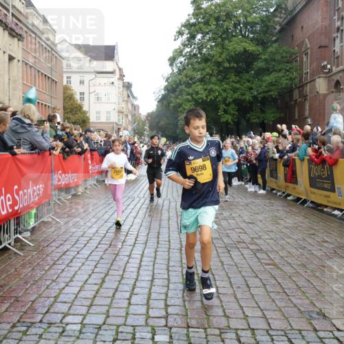 13.09.2026 - Kiel Lauf Yannick Fuchs http://msf.ph/oto/10280845 13.09.2026 08:54:19 Ziel 1218, 1463, 1540, 2610, 2742, 4059, 4494, 4618, 4717, 4731, 5041, 6030, 6134, 6214, 6618, 8545, 9291, 9447, 9714, 10920, 11468, 11672, 11840, 120, 193, 258, 262, 488, 1244, 1529, 1823, 2122, 2141, 2324, 2447, 2489, 3234, 4607, 4618, 4717, 4791, 4956, 5236, 5432, 5586, 5993, 6267, 6628, 6733, 7341, 7470, 7815, 8006, 8332, 9266, 9850, 9880, 10726, 10775, 10868, 11170, 12111, 12112, 12511, 12663, 12711, 12829, 241, 3211, 3896, 3936 meine-sportfotos.de