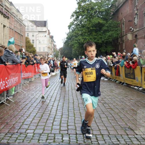 13.09.2026 - Kiel Lauf Yannick Fuchs http://msf.ph/oto/10280853 13.09.2026 08:54:19 Ziel 1218, 1463, 1540, 2610, 2742, 4059, 4494, 4618, 4717, 4731, 5041, 6030, 6134, 6214, 6618, 8545, 9291, 9447, 9714, 10920, 11468, 11672, 11840, 120, 193, 258, 262, 488, 1244, 1529, 1823, 2122, 2141, 2324, 2447, 2489, 3234, 4607, 4618, 4717, 4791, 4956, 5236, 5432, 5586, 5993, 6267, 6628, 6733, 7341, 7470, 7815, 8006, 8332, 9266, 9850, 9880, 10726, 10775, 10868, 11170, 12111, 12112, 12511, 12663, 12711, 12829, 241, 3211, 3896, 3936 meine-sportfotos.de