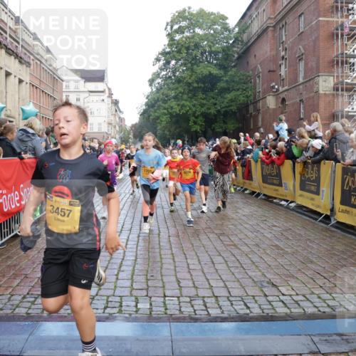 13.09.2026 - Kiel Lauf Yannick Fuchs http://msf.ph/oto/10280903 13.09.2026 08:54:24 Ziel 241, 1218, 1463, 2610, 2742, 3211, 3896, 3936, 4059, 4419, 4494, 4731, 5041, 5462, 6030, 6214, 6618, 6740, 6945, 7055, 8110, 8111, 8545, 9447, 9714, 10920, 10937, 11468, 11672, 11840, 120, 193, 258, 262, 488, 1244, 1529, 1540, 1823, 2122, 2141, 2324, 2489, 4059, 4607, 4618, 4717, 4791, 4956, 5236, 5432, 5586, 5993, 6134, 6267, 6733, 7341, 7470, 7815, 8006, 8332, 9266, 9291, 9850, 9880, 10726, 10775, 10868, 12111, 12112, 12663, 12711, 12829, 1701, 2139 meine-sportfotos.de