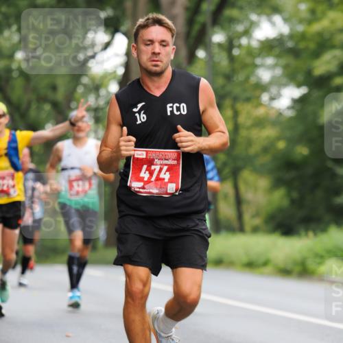 13.09.2026 - 21. swb-Marathon Bremen TobiasT http://msf.ph/oto/10280923 13.09.2026 11:39:42 Laufen 11, 16, 330, 0529, 474, 26 meine-sportfotos.de