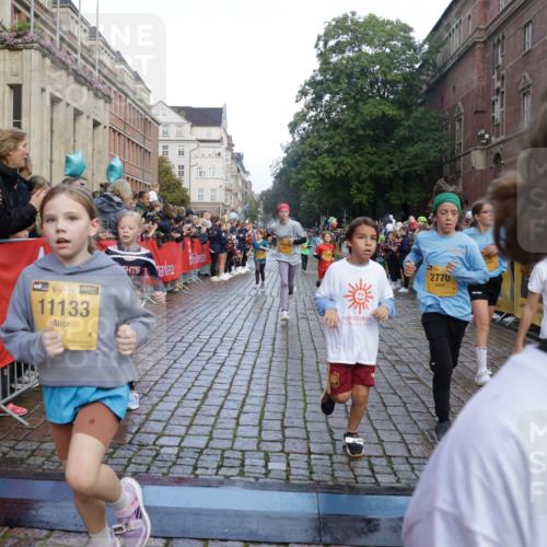 13.09.2026 - Kiel Lauf Yannick Fuchs http://msf.ph/oto/10280993 13.09.2026 08:54:31 Ziel 241, 2542, 2742, 3211, 3896, 3936, 4419, 5462, 5693, 6214, 6618, 6740, 6945, 7055, 7774, 8110, 8111, 8545, 9698, 9714, 10937, 11656, 120, 488, 1218, 1244, 1463, 1540, 1823, 2122, 2324, 2489, 2610, 4059, 4494, 4618, 4717, 4731, 4956, 5041, 5236, 5586, 5993, 6030, 6134, 6618, 7341, 7470, 9291, 9447, 9850, 9880, 10726, 10775, 10868, 10920, 11468, 11672, 11840, 12111, 12112, 12663, 12829, 159, 561, 820, 1701, 2139, 2770, 4227, 120, 2122 meine-sportfotos.de