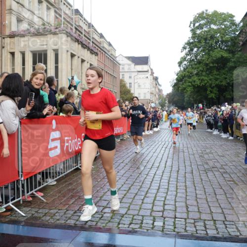 13.09.2026 - Kiel Lauf Yannick Fuchs http://msf.ph/oto/10281117 13.09.2026 08:54:43 Ziel 159, 561, 820, 1701, 2139, 2542, 2754, 2770, 3457, 4227, 5454, 6574, 6737, 7774, 7877, 8670, 8850, 9045, 9533, 9698, 10279, 10447, 10488, 11133, 11263, 11433, 12654, 241, 488, 1218, 1463, 1540, 2489, 2610, 2742, 3211, 3896, 3936, 4059, 4419, 4494, 4618, 4717, 4731, 5041, 5236, 5462, 5693, 6030, 6134, 6214, 6618, 6740, 6945, 7055, 7470, 7774, 8110, 8111, 8545, 9291, 9447, 9714, 10920, 10937, 11468, 11656, 11672, 11840, 495, 744, 889, 1450, 2699, 2773, 4069, 4348, 6607 meine-sportfotos.de