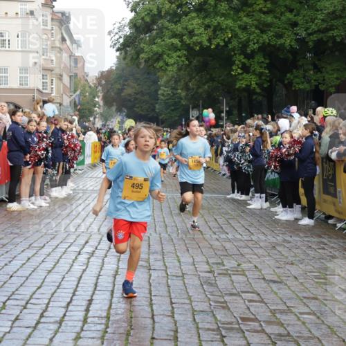 13.09.2026 - Kiel Lauf Yannick Fuchs http://msf.ph/oto/10281130 13.09.2026 08:54:44 Ziel 159, 561, 820, 1701, 2139, 2542, 2754, 2770, 3457, 4227, 5454, 6574, 6737, 7877, 8670, 8850, 9045, 9533, 9698, 10279, 10447, 10488, 11133, 11263, 11433, 12654, 241, 1218, 1463, 1540, 2610, 2742, 3211, 3896, 3936, 4059, 4419, 4494, 4618, 4717, 4731, 5041, 5462, 5693, 6030, 6134, 6214, 6618, 6740, 6945, 7055, 7774, 8110, 8111, 8545, 9291, 9447, 9714, 10920, 10937, 11468, 11656, 11672, 11840, 495, 744, 889, 1450, 2699, 2773, 4069, 4348, 6607 meine-sportfotos.de