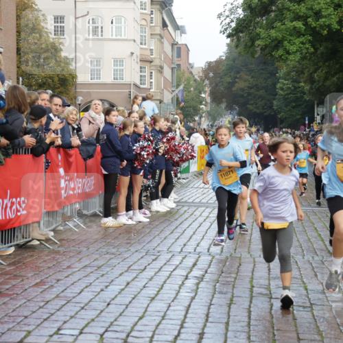 13.09.2026 - Kiel Lauf Yannick Fuchs http://msf.ph/oto/10281143 13.09.2026 08:54:45 Ziel 159, 561, 820, 1701, 2139, 2542, 2754, 2770, 3457, 4227, 5454, 6574, 6737, 7877, 8670, 8850, 9045, 9533, 9698, 10279, 10447, 10488, 11133, 11263, 11433, 11464, 12654, 241, 1218, 1463, 1540, 2610, 2742, 3211, 3896, 3936, 4059, 4419, 4494, 4731, 5041, 5462, 5693, 6030, 6134, 6214, 6618, 6740, 6945, 7055, 7774, 8110, 8111, 8545, 9291, 9447, 9698, 9714, 10920, 10937, 11468, 11656, 11672, 11840, 495, 744, 889, 1450, 2699, 2773, 4069, 4348, 6607 meine-sportfotos.de