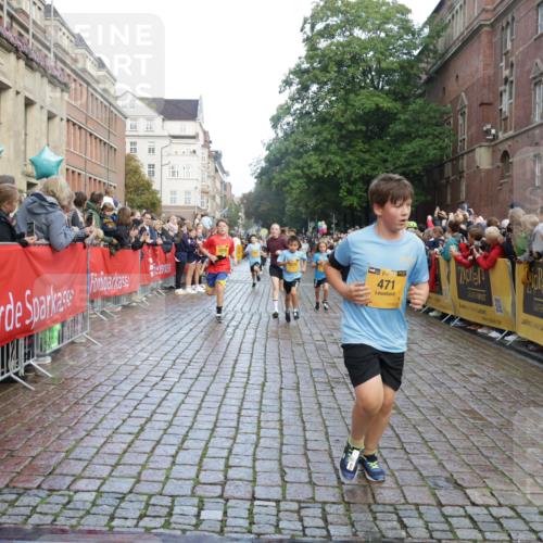 13.09.2026 - Kiel Lauf Yannick Fuchs http://msf.ph/oto/10281195 13.09.2026 08:54:49 Ziel 159, 561, 820, 1701, 2139, 2754, 2770, 3457, 4227, 4348, 5454, 6574, 6607, 6737, 7877, 9045, 9533, 10279, 10447, 10488, 11133, 11263, 11330, 11433, 11464, 11470, 11780, 12654, 241, 1218, 1463, 2542, 2610, 2742, 3211, 3896, 3936, 4059, 4419, 4494, 4731, 5041, 5462, 5693, 6030, 6214, 6618, 6740, 6945, 7055, 7774, 8110, 8111, 8545, 8670, 8850, 9447, 9698, 9714, 10920, 10937, 11468, 11656, 11672, 11840, 471, 495, 744, 889, 1450, 2699, 2773, 3863, 4069 meine-sportfotos.de