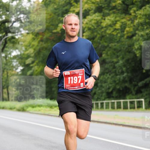 13.09.2026 - 21. swb-Marathon Bremen TobiasT http://msf.ph/oto/10281217 13.09.2026 11:40:59 Laufen 1197, 21, 26 meine-sportfotos.de