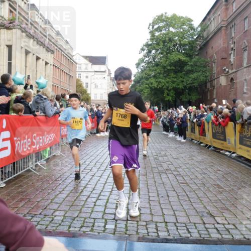 13.09.2026 - Kiel Lauf Yannick Fuchs http://msf.ph/oto/10281249 13.09.2026 08:54:53 Ziel 159, 561, 744, 820, 2699, 2754, 2770, 4069, 4227, 4348, 5454, 6607, 6737, 9045, 9163, 10279, 10447, 11133, 11263, 11330, 11464, 11470, 11780, 12654, 241, 1218, 1701, 2139, 2542, 2742, 3211, 3457, 3896, 3936, 4419, 4494, 4731, 5041, 5462, 5693, 6030, 6214, 6574, 6618, 6740, 6945, 7055, 7774, 7877, 8110, 8111, 8545, 8670, 8850, 9447, 9533, 9698, 9714, 10488, 10937, 11263, 11433, 11656, 471, 495, 889, 1450, 1768, 2773, 3219, 3863, 6206, 8546 meine-sportfotos.de
