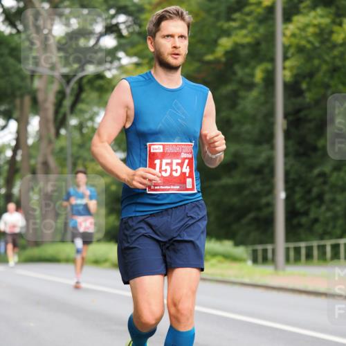 13.09.2026 - 21. swb-Marathon Bremen TobiasT http://msf.ph/oto/10281257 13.09.2026 11:41:27 Laufen 1554, 21, 26 meine-sportfotos.de