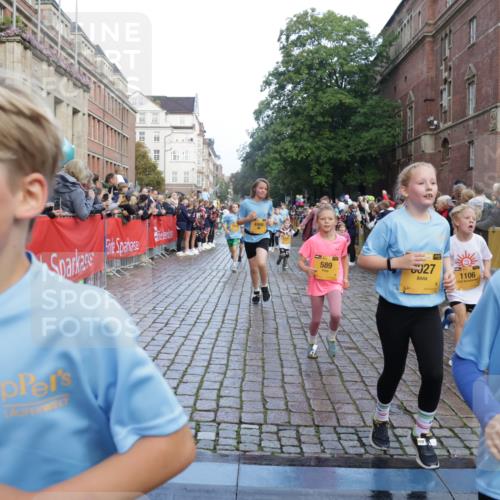 13.09.2026 - Kiel Lauf Yannick Fuchs http://msf.ph/oto/10281423 13.09.2026 08:55:07 Ziel 471, 495, 744, 889, 1450, 1768, 2773, 3219, 3863, 4828, 5212, 6206, 6570, 7917, 9163, 10817, 10822, 11071, 11235, 11573, 12291, 12349, 159, 561, 744, 820, 1701, 2139, 2542, 2699, 2754, 2770, 3457, 4069, 4227, 4348, 5454, 6574, 6607, 6737, 7774, 7877, 8670, 8850, 9045, 9533, 9698, 10279, 10447, 10488, 11133, 11263, 11330, 11433, 11464, 11470, 11780, 12654, 114, 589, 1106, 1109, 1297, 1489, 2023, 3218, 3356, 3693, 5225, 5860, 7072, 7222, 8546, 11656 meine-sportfotos.de