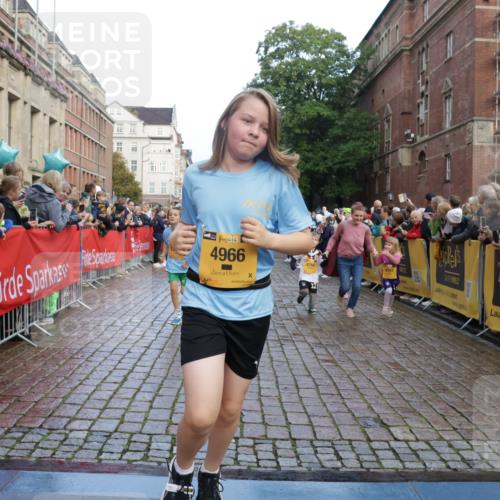 13.09.2026 - Kiel Lauf Yannick Fuchs http://msf.ph/oto/10281444 13.09.2026 08:55:08 Ziel 471, 495, 889, 1450, 1768, 2773, 3219, 3863, 4828, 5212, 6206, 6570, 7917, 8546, 9163, 10817, 10822, 11071, 11235, 11573, 12291, 12349, 159, 561, 744, 820, 1701, 2139, 2542, 2699, 2754, 2770, 3457, 4069, 4227, 4348, 5454, 6574, 6607, 6737, 7774, 7877, 8670, 8850, 9045, 9163, 9533, 9698, 10279, 10447, 10488, 11133, 11263, 11330, 11433, 11464, 11470, 11780, 12654, 114, 329, 589, 1106, 1109, 1297, 1489, 2023, 3218, 3356, 3693, 5225, 5860, 7072, 7222, 11656 meine-sportfotos.de