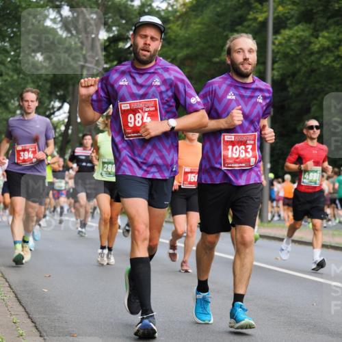 13.09.2026 - 21. swb-Marathon Bremen TobiasT http://msf.ph/oto/10281528 13.09.2026 11:55:41 Laufen 394, 280, 984, 156, 1963, 21, 4898 meine-sportfotos.de