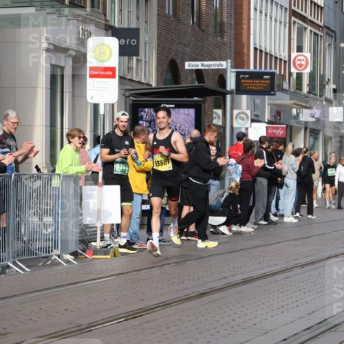 13.09.2026 - 21. swb-Marathon Bremen Strokosch-Dieckow http://msf.ph/oto/10281565 13.09.2026 10:28:11 Ziel 12272, 13515, 13547, 13567, 13635, 13501 meine-sportfotos.de