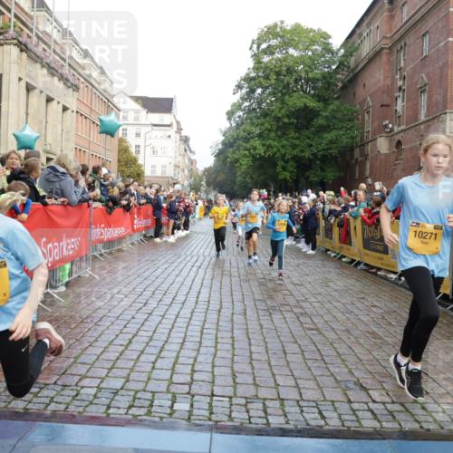 13.09.2026 - Kiel Lauf Yannick Fuchs http://msf.ph/oto/10281613 13.09.2026 08:55:22 Ziel 114, 589, 1106, 1109, 1297, 1489, 2023, 2026, 2272, 2932, 3218, 3356, 3693, 4359, 4760, 4761, 4966, 5225, 5860, 6268, 7072, 7207, 7222, 7601, 7907, 8027, 8546, 9216, 9344, 10222, 10604, 10716, 11400, 11469, 12219, 471, 495, 561, 744, 820, 889, 1450, 1768, 2699, 2770, 2773, 3219, 3863, 4069, 4227, 4348, 4828, 5212, 6206, 6570, 6607, 7917, 9163, 10279, 10447, 10817, 10822, 11071, 11133, 11235, 11330, 11464, 11470, 11573, 11780, 12349, 329, 1952, 2453, 561, 820 meine-sportfotos.de
