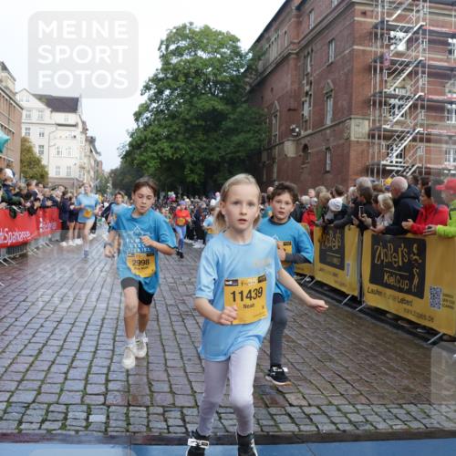 13.09.2026 - Kiel Lauf Yannick Fuchs http://msf.ph/oto/10281662 13.09.2026 08:55:26 Ziel 114, 329, 589, 1106, 1109, 1297, 1489, 1952, 2023, 2026, 2272, 2642, 2932, 3356, 3693, 4359, 4760, 4761, 4966, 5225, 5932, 6268, 7072, 7207, 7222, 7601, 7852, 7907, 8027, 9344, 10222, 10604, 11400, 11469, 12219, 12530, 471, 495, 744, 889, 1450, 1768, 2699, 2773, 3218, 3219, 3863, 4069, 4348, 4828, 5212, 5860, 6206, 6570, 6607, 7222, 7917, 8546, 9163, 9216, 10604, 10716, 10817, 10822, 11071, 11235, 11330, 11470, 11573, 11780, 12349, 277, 1150, 1160, 1310, 2453, 561, 820 meine-sportfotos.de