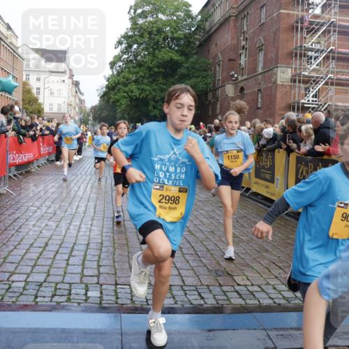 13.09.2026 - Kiel Lauf Yannick Fuchs http://msf.ph/oto/10281665 13.09.2026 08:55:26 Ziel 114, 329, 589, 1106, 1109, 1297, 1489, 1952, 2023, 2026, 2272, 2642, 2932, 3356, 3693, 4359, 4760, 4761, 4966, 5225, 5932, 6268, 7072, 7207, 7222, 7601, 7852, 7907, 8027, 9344, 10222, 10604, 11400, 11469, 12219, 12530, 471, 495, 744, 889, 1450, 1768, 2699, 2773, 3218, 3219, 3863, 4069, 4348, 4828, 5212, 5860, 6206, 6570, 6607, 7222, 7917, 8546, 9163, 9216, 10604, 10716, 10817, 10822, 11071, 11235, 11330, 11470, 11573, 11780, 12349, 277, 1150, 1160, 1310, 2453, 561, 820 meine-sportfotos.de