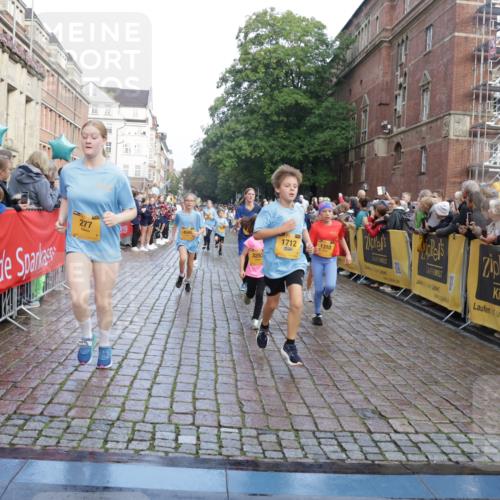 13.09.2026 - Kiel Lauf Yannick Fuchs http://msf.ph/oto/10281694 13.09.2026 08:55:28 Ziel 329, 589, 1106, 1109, 1297, 1952, 2023, 2026, 2272, 2344, 2642, 2932, 3356, 3693, 4359, 4760, 4761, 4966, 5225, 5932, 6268, 7072, 7207, 7601, 7852, 7907, 8027, 9344, 10222, 11469, 12219, 12530, 114, 471, 495, 744, 889, 1450, 1489, 1768, 2699, 2773, 3218, 3219, 3863, 4069, 4348, 4828, 5212, 5225, 5860, 6206, 6570, 6607, 7222, 7917, 8546, 9163, 9216, 10222, 10604, 10716, 10817, 10822, 11071, 11235, 11400, 11573, 11780, 12349, 277, 1150, 1160, 1310, 2453, 561, 820 meine-sportfotos.de