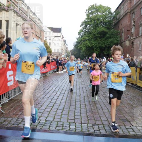 13.09.2026 - Kiel Lauf Yannick Fuchs http://msf.ph/oto/10281698 13.09.2026 08:55:29 Ziel 329, 589, 1106, 1109, 1297, 1952, 2023, 2026, 2272, 2344, 2642, 2932, 3356, 3693, 4359, 4760, 4761, 4966, 5932, 6268, 7072, 7207, 7601, 7852, 7907, 8027, 9344, 11469, 12219, 12530, 114, 471, 495, 744, 889, 1109, 1297, 1450, 1489, 1768, 2699, 2773, 3218, 3219, 3863, 4069, 4348, 4828, 5212, 5225, 5860, 6206, 6570, 7222, 7917, 8546, 9163, 9216, 10222, 10604, 10716, 10817, 10822, 11071, 11235, 11400, 11573, 11780, 12349, 277, 1150, 1160, 1310, 2453, 561, 820 meine-sportfotos.de