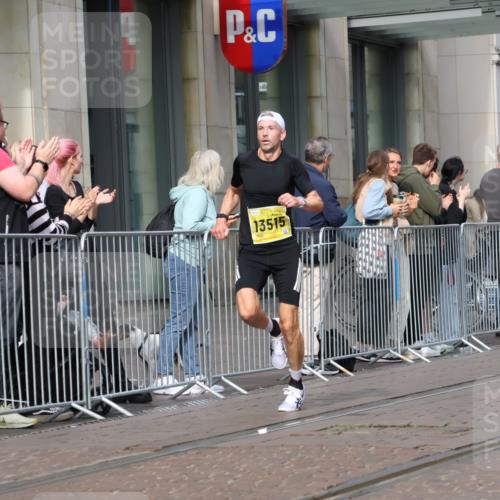 13.09.2026 - 21. swb-Marathon Bremen Strokosch-Dieckow http://msf.ph/oto/10281729 13.09.2026 10:28:34 Ziel 13593, 13614, 13624, 12272, 13515, 13547, 13567, 13635 meine-sportfotos.de