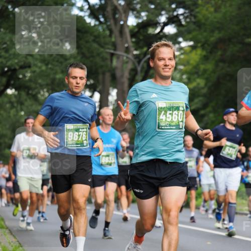 13.09.2026 - 21. swb-Marathon Bremen TobiasT http://msf.ph/oto/10281742 13.09.2026 11:56:57 Laufen 9676, 21, 6833, 4560, 21, 5311 meine-sportfotos.de