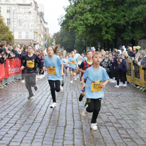 13.09.2026 - Kiel Lauf Yannick Fuchs http://msf.ph/oto/10281829 13.09.2026 08:55:41 Ziel 277, 1150, 1160, 1310, 1712, 1952, 2344, 2453, 2998, 3253, 4122, 7748, 7929, 9033, 9302, 10227, 10271, 10818, 11439, 11657, 12198, 12712, 114, 329, 471, 589, 1106, 1109, 1297, 1489, 1768, 1952, 2023, 2026, 2272, 2642, 2932, 3218, 3219, 3356, 3693, 3863, 4359, 4760, 4761, 4966, 5212, 5225, 5860, 5932, 6206, 6268, 7072, 7207, 7222, 7601, 7852, 7907, 8027, 8546, 9216, 9344, 10222, 10604, 10716, 10817, 10822, 11235, 11400, 11469, 11573, 12219 meine-sportfotos.de