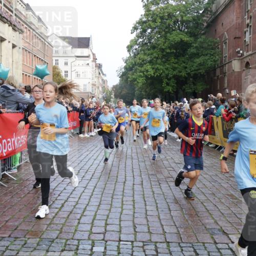 13.09.2026 - Kiel Lauf Yannick Fuchs http://msf.ph/oto/10281850 13.09.2026 08:55:42 Ziel 277, 1150, 1160, 1310, 1712, 2344, 2453, 2998, 3253, 4122, 4545, 4682, 6290, 7748, 7929, 9033, 9302, 10188, 10227, 10271, 10818, 11439, 11657, 12198, 12712, 114, 329, 589, 1106, 1109, 1297, 1489, 1768, 1952, 2023, 2026, 2272, 2344, 2642, 2932, 3218, 3219, 3356, 3693, 3863, 4359, 4760, 4761, 4966, 5212, 5225, 5860, 5932, 6206, 6268, 7072, 7207, 7222, 7601, 7852, 7907, 8027, 8546, 9216, 9344, 10222, 10604, 10716, 10817, 10822, 11235, 11400, 11469, 11573, 12219 meine-sportfotos.de
