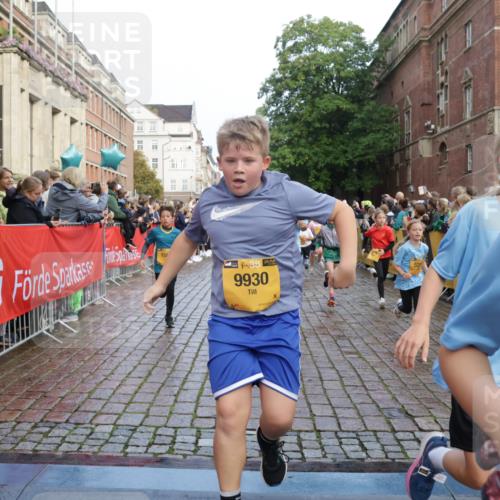 13.09.2026 - Kiel Lauf Yannick Fuchs http://msf.ph/oto/10281886 13.09.2026 08:55:45 Ziel 277, 645, 1150, 1160, 1249, 1310, 1712, 2453, 2998, 3253, 4122, 4545, 4682, 5876, 6290, 7748, 7929, 9033, 9302, 10188, 10227, 10271, 10818, 10934, 11439, 11657, 12198, 12712, 114, 329, 589, 1106, 1109, 1297, 1489, 1768, 1952, 2023, 2026, 2272, 2344, 2642, 2932, 3218, 3219, 3356, 3693, 4359, 4760, 4761, 4966, 5225, 5860, 5932, 6206, 6268, 7072, 7207, 7222, 7601, 7852, 7907, 7929, 8027, 8546, 9216, 9344, 10222, 10604, 10716, 11400, 11469, 11573, 12219, 74, 76 meine-sportfotos.de