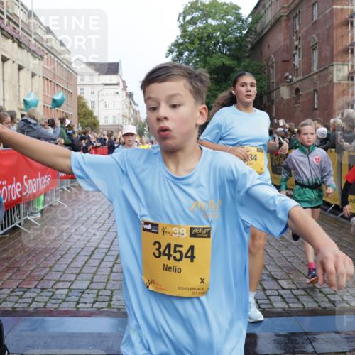 13.09.2026 - Kiel Lauf Yannick Fuchs http://msf.ph/oto/10281903 13.09.2026 08:55:46 Ziel 277, 645, 1150, 1160, 1249, 1310, 1712, 2453, 2998, 3253, 4122, 4545, 4682, 5297, 5876, 6290, 7748, 9033, 9302, 10188, 10227, 10271, 10818, 10934, 11439, 11657, 12198, 12712, 114, 329, 589, 1106, 1109, 1297, 1489, 1952, 2023, 2026, 2272, 2344, 2642, 2932, 3218, 3356, 3693, 4122, 4359, 4760, 4761, 4966, 5225, 5860, 5932, 6206, 6268, 7072, 7207, 7222, 7601, 7852, 7907, 7929, 8027, 8546, 9216, 9344, 10222, 10604, 10716, 11400, 11469, 11657, 12219, 74, 76 meine-sportfotos.de