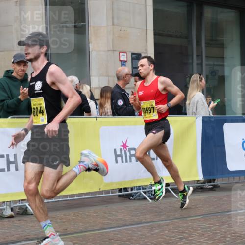 13.09.2026 - 21. swb-Marathon Bremen Strokosch-Dieckow http://msf.ph/oto/10281953 13.09.2026 10:29:09 Ziel 11234, 13517, 13542, 13557, 13623, 10597, 13604, 13614 meine-sportfotos.de