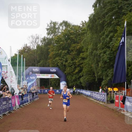 13.09.2026 - Airport Race Dennis Weichert http://msf.ph/oto/10281970 13.09.2026 10:18:41 Ziel 5409, 5411 meine-sportfotos.de