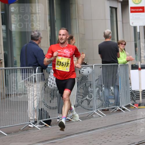 13.09.2026 - 21. swb-Marathon Bremen Strokosch-Dieckow http://msf.ph/oto/10281978 13.09.2026 10:29:24 Ziel 11234, 13510, 13579, 13623, 10597, 13517, 13542, 13557, 13604 meine-sportfotos.de