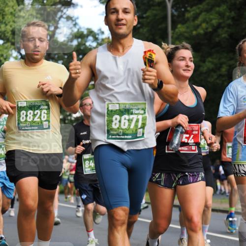 13.09.2026 - 21. swb-Marathon Bremen TobiasT http://msf.ph/oto/10282002 13.09.2026 11:58:31 Laufen 8826, 21, 26, 8671, 21, 54, 84 meine-sportfotos.de
